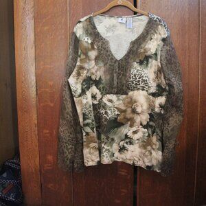 Top, green & beige animal print. Size XL. Caribbean Joe. Like New.